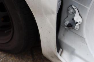 Peugeot 108 108, Hatchback, 2014 1.0 12V picture 30