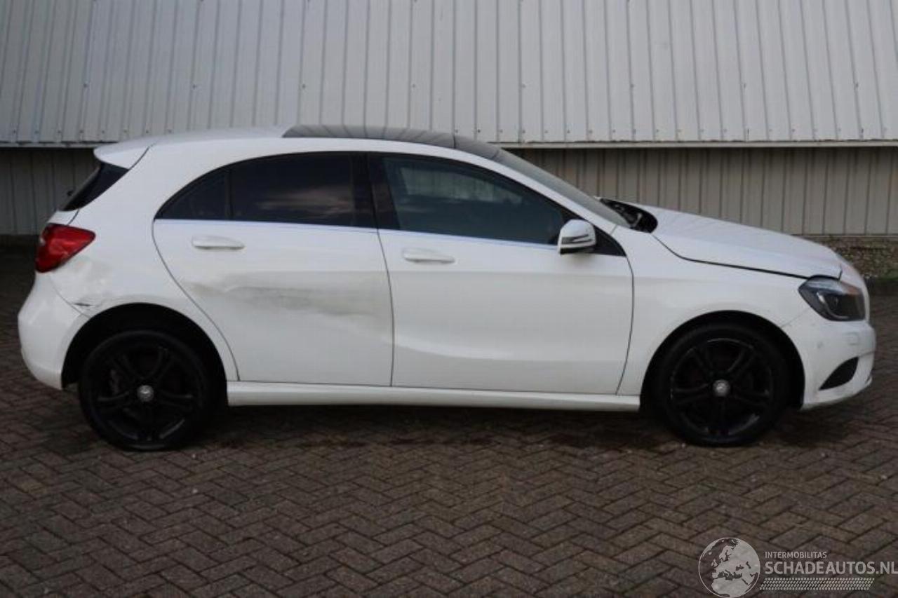 Mercedes A-klasse A (W176), Hatchback, 2012 / 2018 1.8 A-180 CDI 16V Autom.