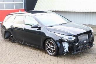 rozbiórka samochody osobowe Kia Cee d Ceed Sportswagon (CDF), Combi 5-drs, 2018 1.5 T-GDI 16V Eco-Dynamics+ 2022/1