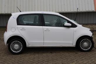 Volkswagen Up! Up! (121), Hatchback, 2011 1.0 12V 60 picture 2