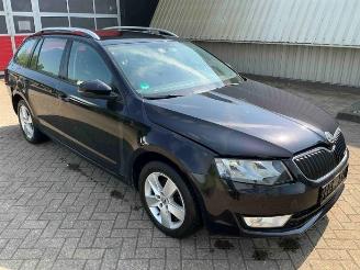 Dezmembrări autoturisme Skoda Octavia Octavia Combi (5EAC), Combi 5-drs, 2012 / 2020 1.6 TDI Greenline 16V 2014/3