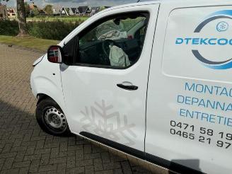 Peugeot Expert Expert (V1/VA/VB/VE/VF/VT/VY), Van, 2016 2.0 Blue HDi 145 16V picture 17