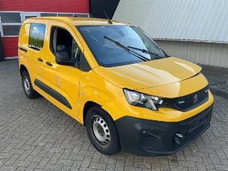 Vrakbiler auto Peugeot Partner Partner (EA//EF/EN/EU), Van, 2018 1.5 BlueHDi 130 2021/5