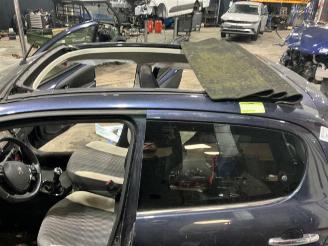 Peugeot 108 108, Hatchback, 2014 1.0 12V picture 34