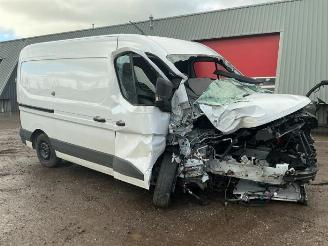 Coche siniestrado Renault Master Master IV, Van, 2024 2.0 Blue dCi 150 2025/6