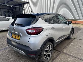 Schadeauto Renault Captur 0.9 TCE INTENS 2019/6
