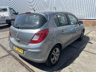 Unfallwagen Opel Corsa 1.2 16V DESIGN EDITION 2013/3