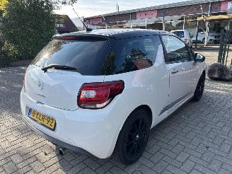 Unfallwagen Citroën DS3 1.2 VTI BUSINESS 2013/5