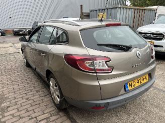 Vaurioauto  passenger cars Renault Mégane 1.5 DCI EXPRESSION 2012/5
