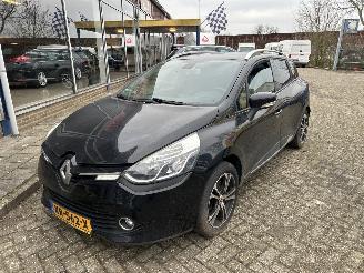 Schadeauto Renault Clio ESTATE 0.9 TCE DYNAMIQUE 2013/9