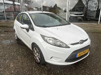 Coche accidentado Ford Fiesta 1.25 LIMITED 2011/3
