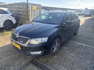 Schadeauto Skoda Octavia 1.6 TDI Greenline Businessline 2014/12