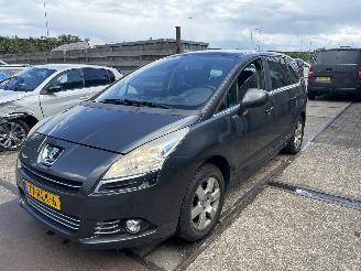 Auto incidentate Peugeot 5008 1.6 THP FAMILY 7 PERSOONS 2011/6