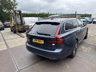 skadebil auto Volvo V-90 2.0 T8 AWD  R-Desing 2021/3