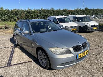 Coche accidentado BMW 3-serie 318 I 2006/9