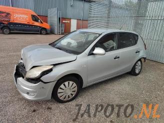Coche siniestrado Hyundai I-30 i30 (FD), Hatchback, 2007 / 2011 1.6 CRDi 16V VGT HP 2007/7