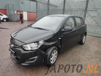 Coche siniestrado Hyundai I-20 i20, Hatchback, 2008 / 2015 1.2i 16V 2014/12