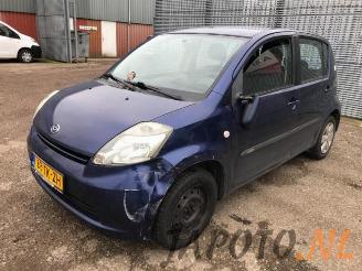 Vrakbiler auto Daihatsu Sirion Sirion 2 (M3), Hatchback, 2005 1.3 16V DVVT 2006/10