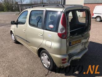 Toyota Yaris-verso  picture 3