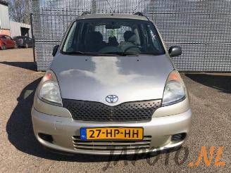 Toyota Yaris-verso  picture 7