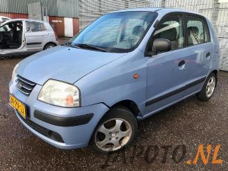 Vrakbiler auto Hyundai Atos Atos, Hatchback, 1997 / 2008 1.1 12V 2004/9