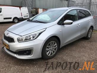 Uttjänta bilar auto Kia Cee d Cee'd Sportswagon (JDC5), Combi, 2012 / 2018 1.6 CRDi 16V VGT 2015/10