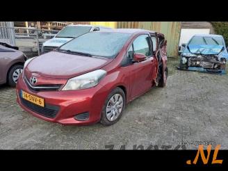Sloopauto Toyota Yaris Yaris III (P13), Hatchback, 2010 / 2020 1.33 16V Dual VVT-I 2011/11