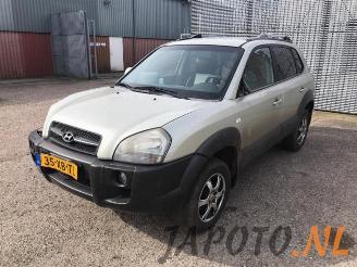 Vrakbiler auto Hyundai Tucson Tucson (JM), SUV, 2004 / 2010 2.0 16V CVVT 4x2 2007/4