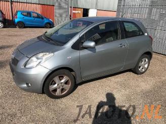 disassembly passenger cars Toyota Yaris Yaris II (P9), Hatchback, 2005 / 2014 1.3 16V VVT-i 2007/4