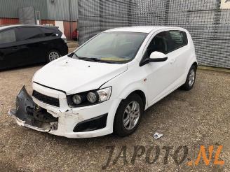 Salvage car Chevrolet Aveo Aveo (300), Hatchback, 2006 / 2015 1.2 16V 2012/1