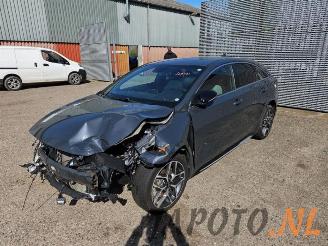 Salvage car Kia Pro cee d Proceed (CD), Combi 5-drs, 2018 1.0i T-GDi 12V 2019/10