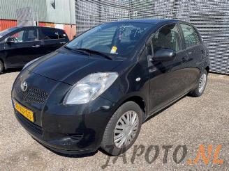 Coche siniestrado Toyota Yaris Yaris II (P9), Hatchback, 2005 / 2014 1.3 16V VVT-i 2007/4