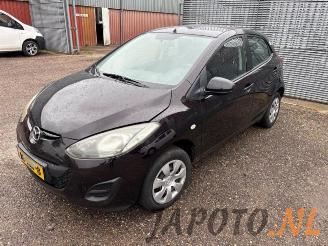 Uttjänta bilar auto Mazda 2 2 (DE), Hatchback, 2007 / 2015 1.3 16V S-VT 2012/3