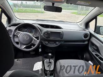 Toyota Yaris Yaris III (P13), Hatchback, 2010 / 2020 1.5 16V Hybrid picture 9
