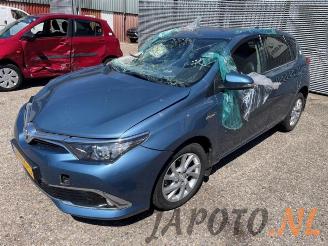 Vrakbiler auto Toyota Auris Auris (E18), Hatchback 5-drs, 2012 / 2019 1.8 16V Hybrid 2015/8