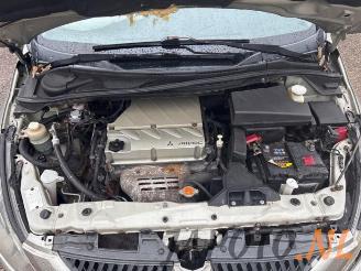 Mitsubishi Grandis Grandis (NA), MPV, 2004 / 2010 2.4 16V MIVEC picture 14