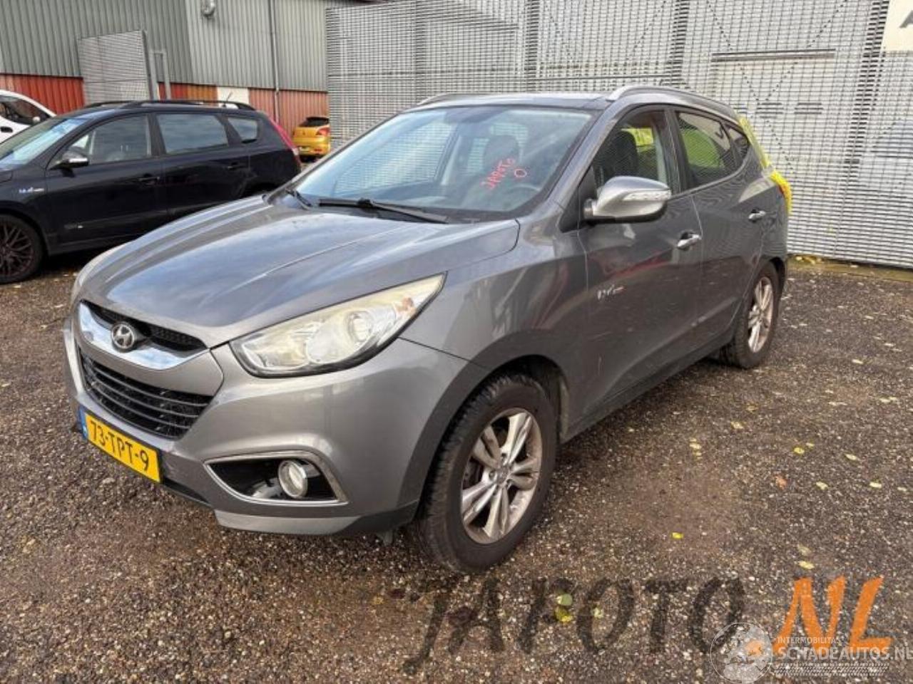 Hyundai Ix35 iX35 (LM), SUV, 2009 / 2015 1.6 GDI 16V