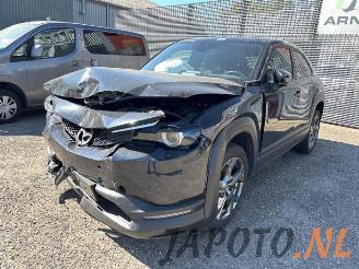 rozbiórka samochody osobowe Mazda MX-30 MX-30, SUV, 2020 e-SkyActiv 145 2020/12