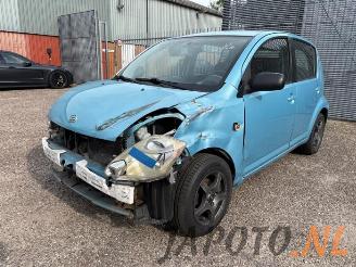 Salvage car Daihatsu Sirion Sirion 2 (M3), Hatchback, 2005 1.0 12V DVVT 2006/9