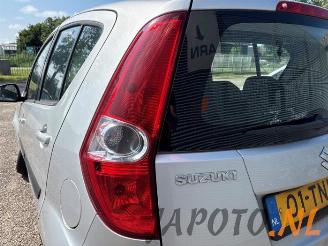 Suzuki Splash Splash, MPV, 2008 / 2015 1.0 12V picture 23