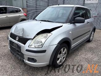 Vrakbiler auto Suzuki Swift Swift (ZA/ZC/ZD1/2/3/9), Hatchback, 2005 / 2015 1.3 VVT 16V 2005/8