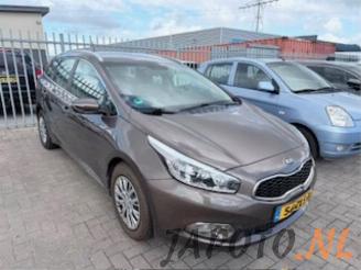 Salvage car Kia Cee d Cee'd Sportswagon (JDC5), Combi, 2012 / 2018 1.6 GDI 16V 2013/1