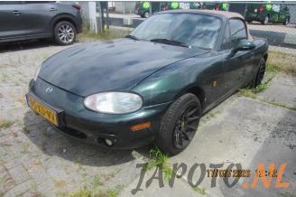 rozbiórka samochody osobowe Mazda MX-5 MX-5 (NB18/35/8C), Cabrio, 1998 / 2005 1.8i 16V 2000/6