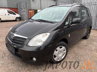 Coche siniestrado Toyota Corolla-verso Corolla Verso (E12), MPV, 2001 / 2004 1.8 16V VVT-i 2003/1