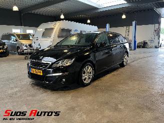 skadebil auto Peugeot 308 1.6 BlueHDI Blue Lease Executive 2015/12
