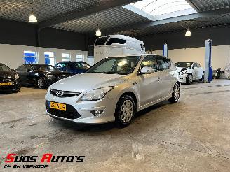 Coche accidentado Hyundai I-30 1.6 CRDi i-Motion NL NAP! 2011/8