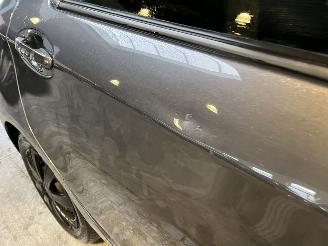 Toyota Yaris 1.5 Full Hybrid NL NAP! picture 9