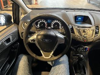 Ford Fiesta 1.25 Titanium picture 16