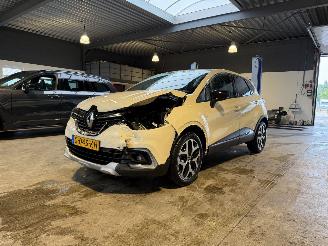 Coche accidentado Renault Captur 1.3 TCe Intens 44000 NAP! 2019/10