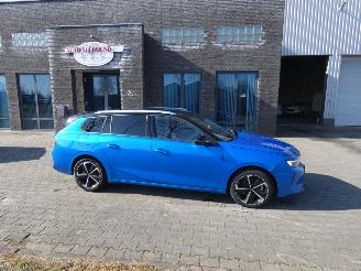 Voiture accidenté Opel Astra SPORTS TOURER 1.2 Bns Elegance 2023/10